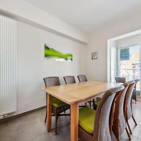 Apartment In For 6 Person, Cleaning Included Koksijde