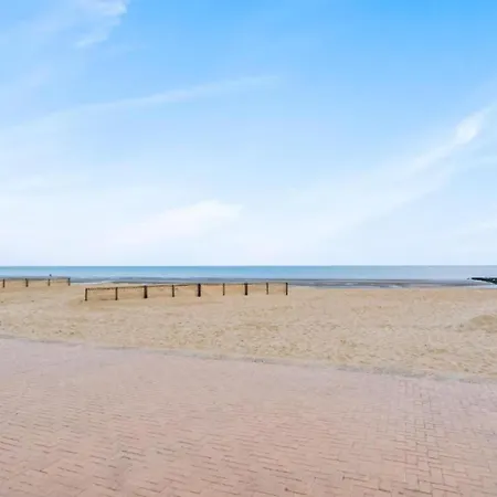In For 6 Person, Cleaning Included * Koksijde